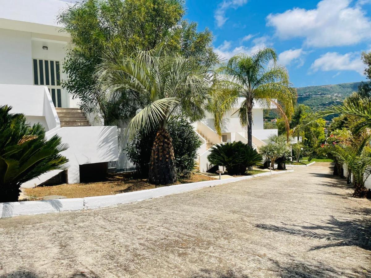 Il Giardino Di Capo Vaticano B&B And Apartments Luaran gambar